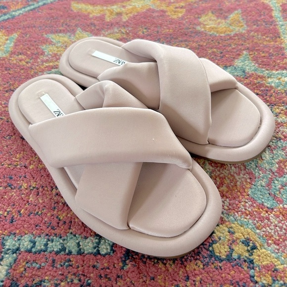 Zara | Women's Mauve Puffer Quilted Crossover Strap Slide On Flats, size 8.5 - Picture 12 of 16